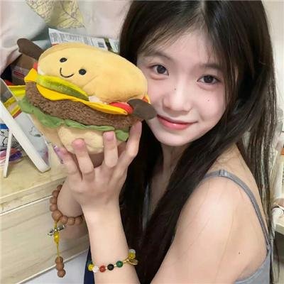 随母改嫁后我在新家成团宠